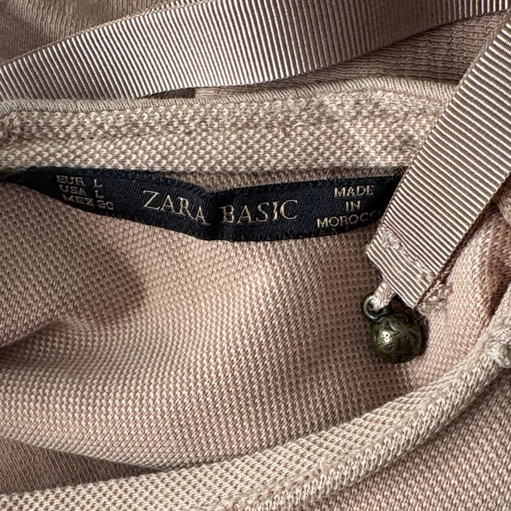 ZARA Basic Beige Textured Fabric in Neutral Khaki Size Large— great for layering - Picture 7 of 8